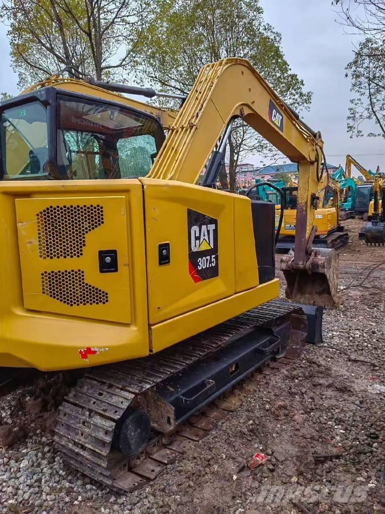 CAT 307.5 Mini kotrók < 7t