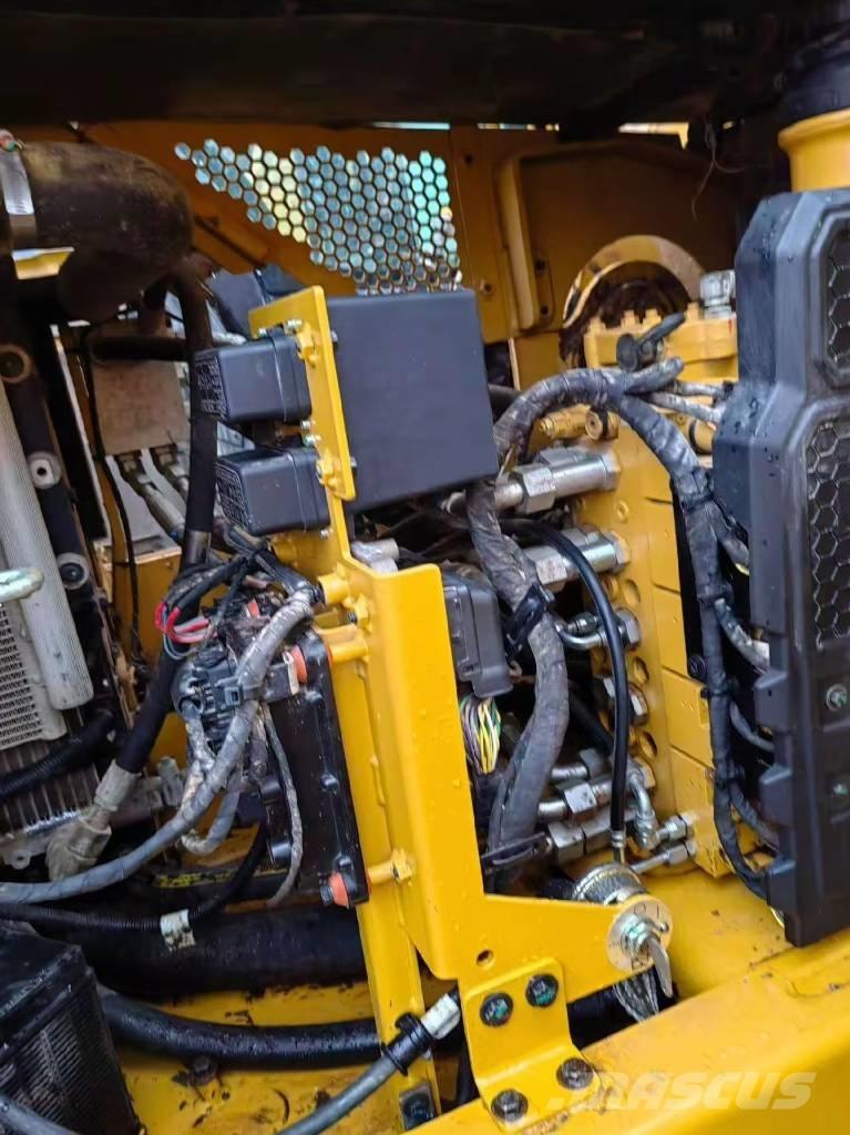 CAT 307.5 Mini kotrók < 7t