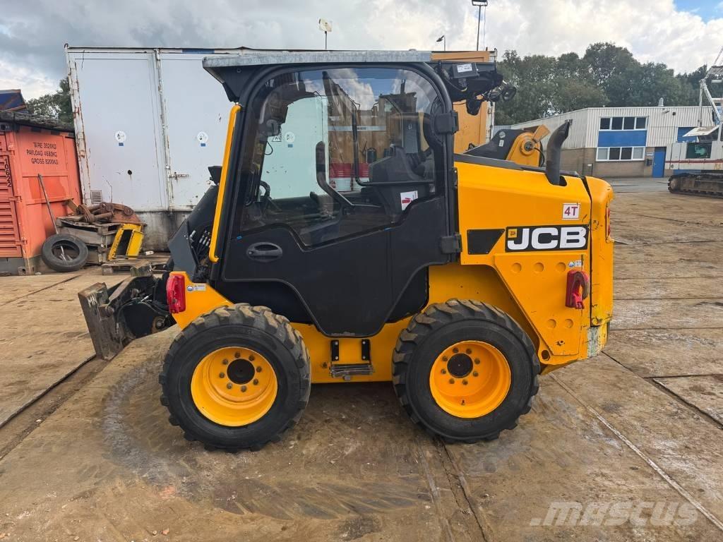 JCB 250t4 Kompaktrakodók