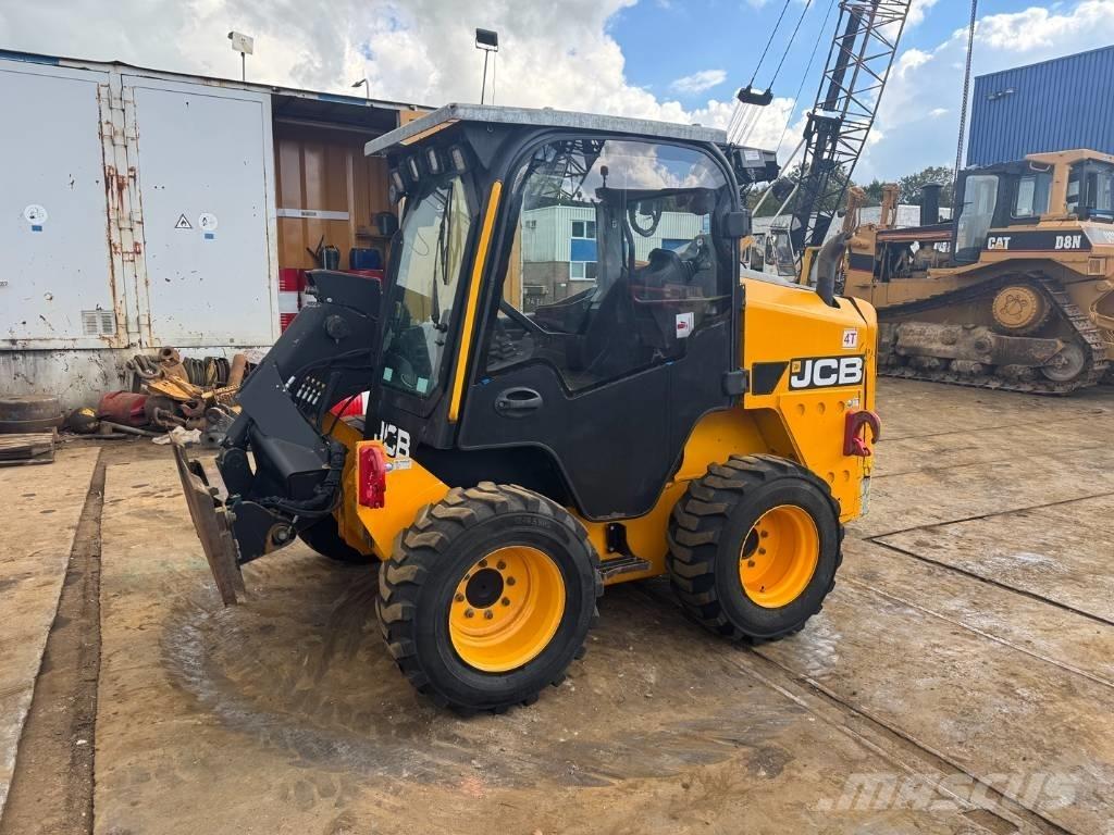 JCB 250t4 Kompaktrakodók