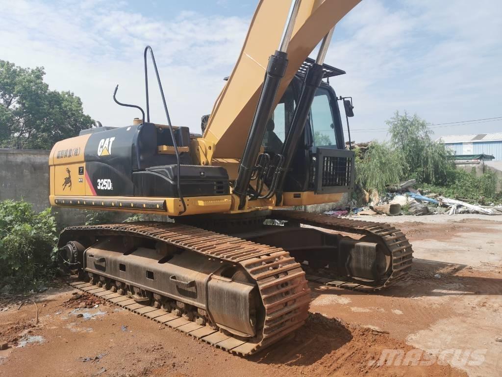 CAT 325DL Lánctalpas kotrók