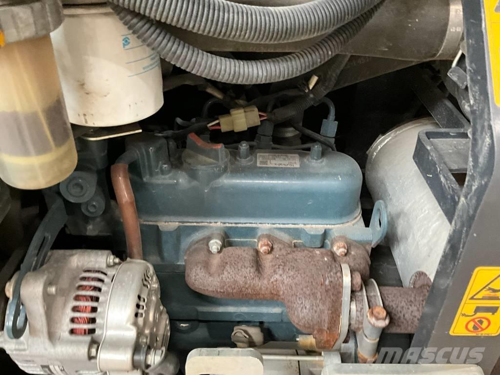 Kubota KX 015-4 Mini kotrók < 7t
