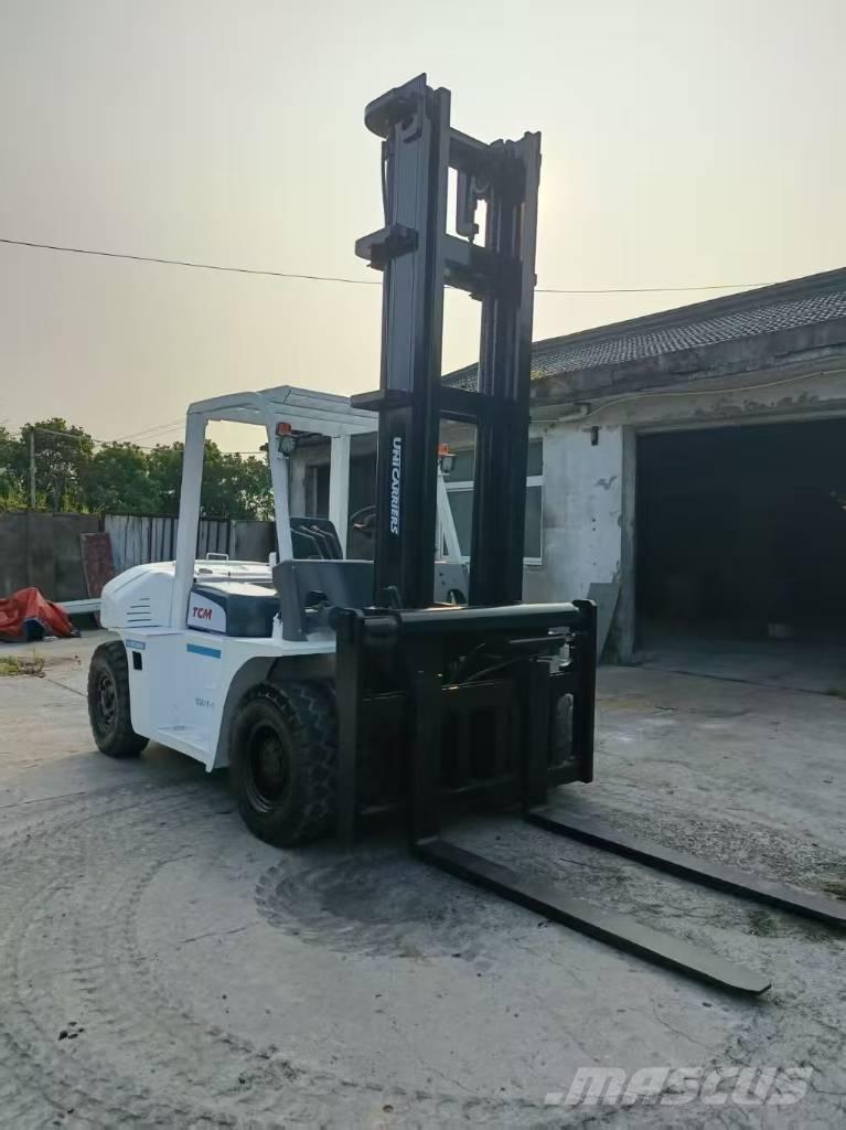 TCM FD 70 Z8 Dobozos teherautók