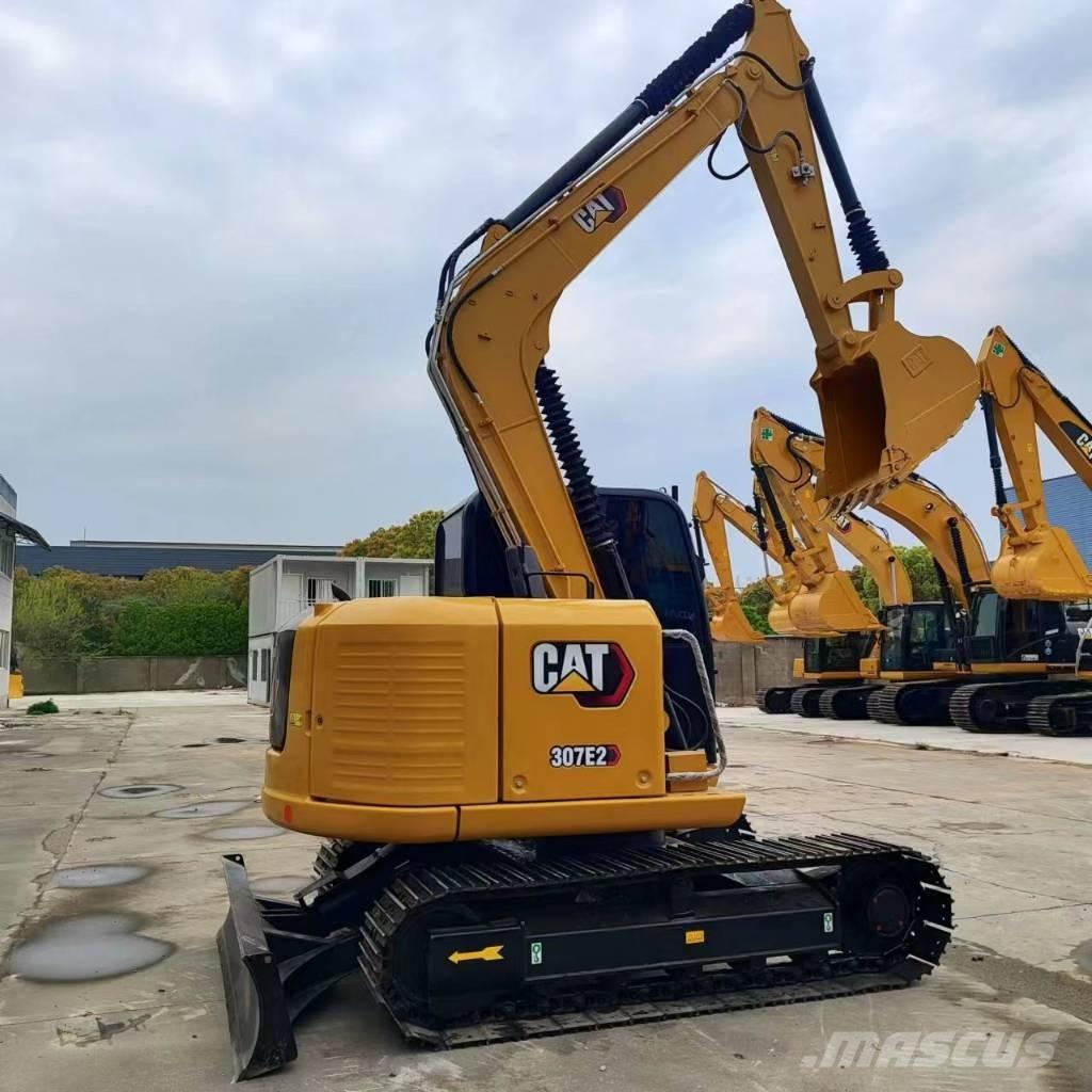 CAT 307E2 Teleszkópos gumikerekes rakodók