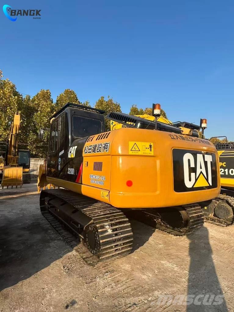 CAT 320 D 2L Lánctalpas kotrók