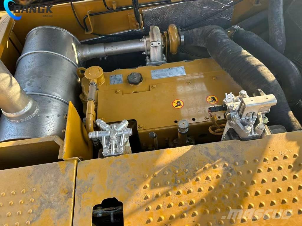 CAT 320 D 2L Lánctalpas kotrók