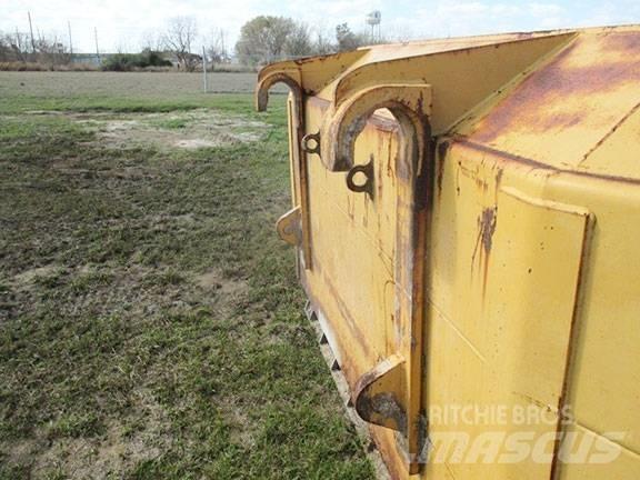 CAT 988 Blade Tolólapok