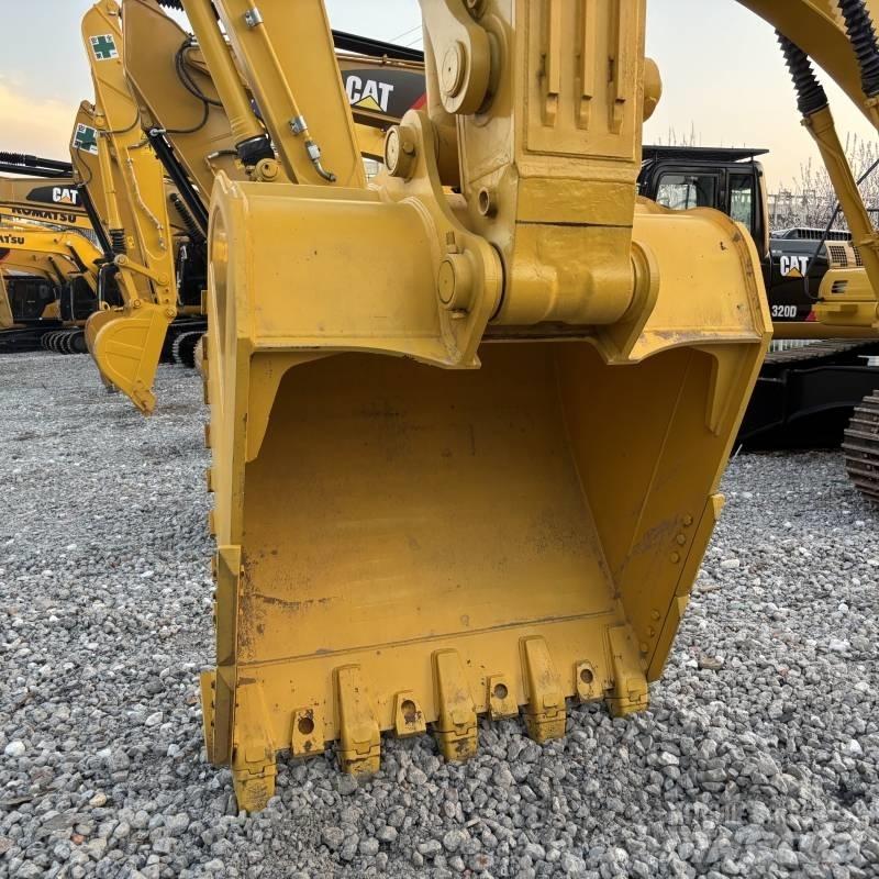 Komatsu PC 450 Lánctalpas kotrók