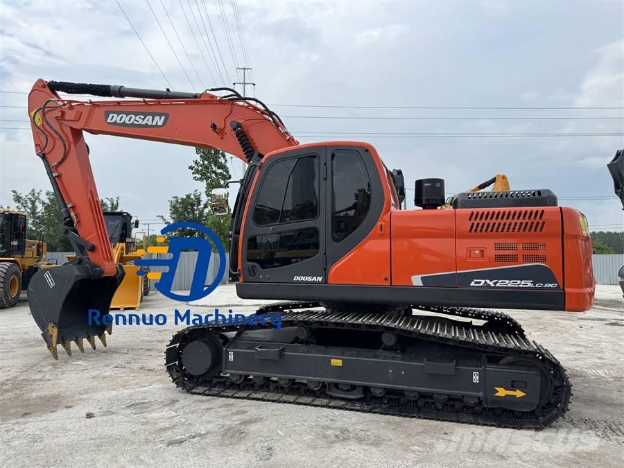 Doosan DX 225 LC-9C Lánctalpas kotrók