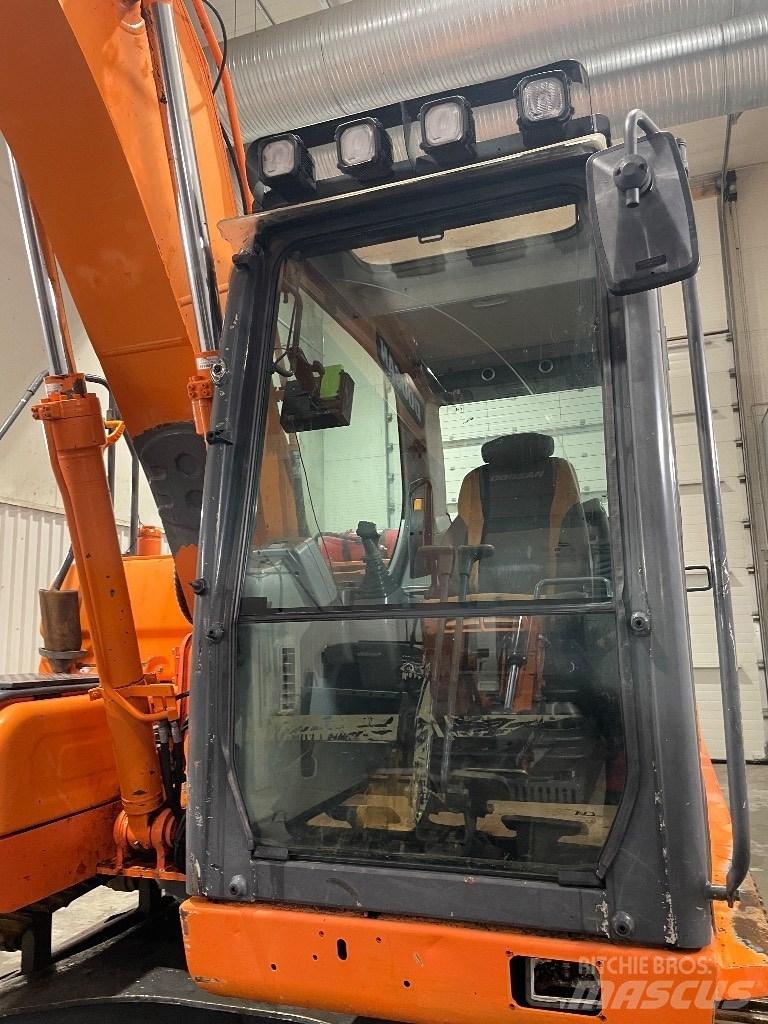 Doosan DX 160 Lánctalpas kotrók