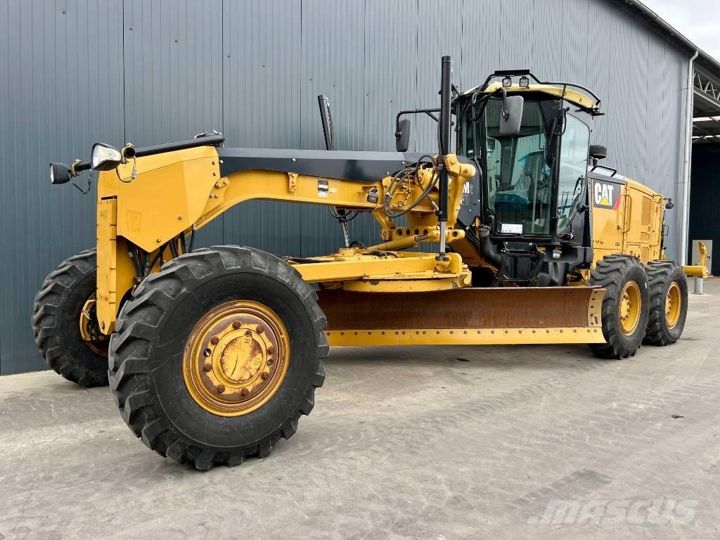 CAT 140M2 AWD Gréderek