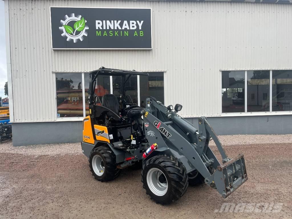 GiANT G 2300 HD Univerzális rakodók