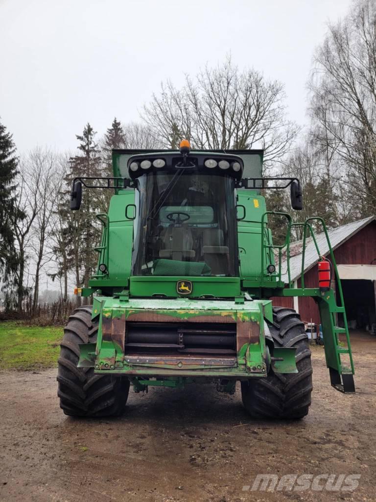 John Deere T 560 Kombájnok