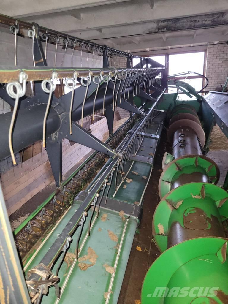 John Deere T 560 Kombájnok