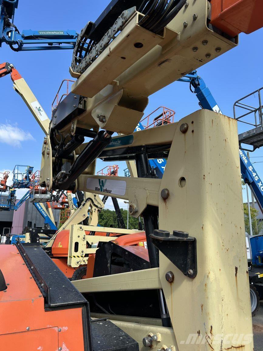 JLG 340AJ (4972) Karos emelők