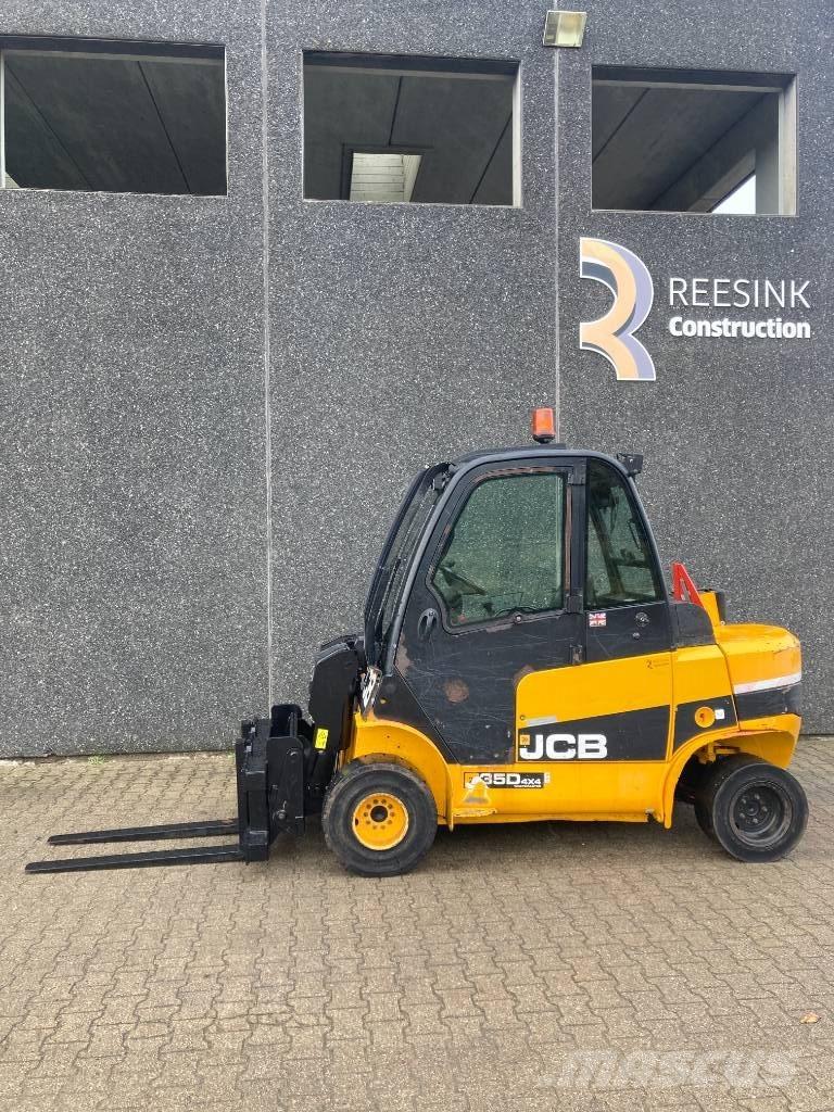 JCB TLT 35D 4x4 Teleszkópos rakodók