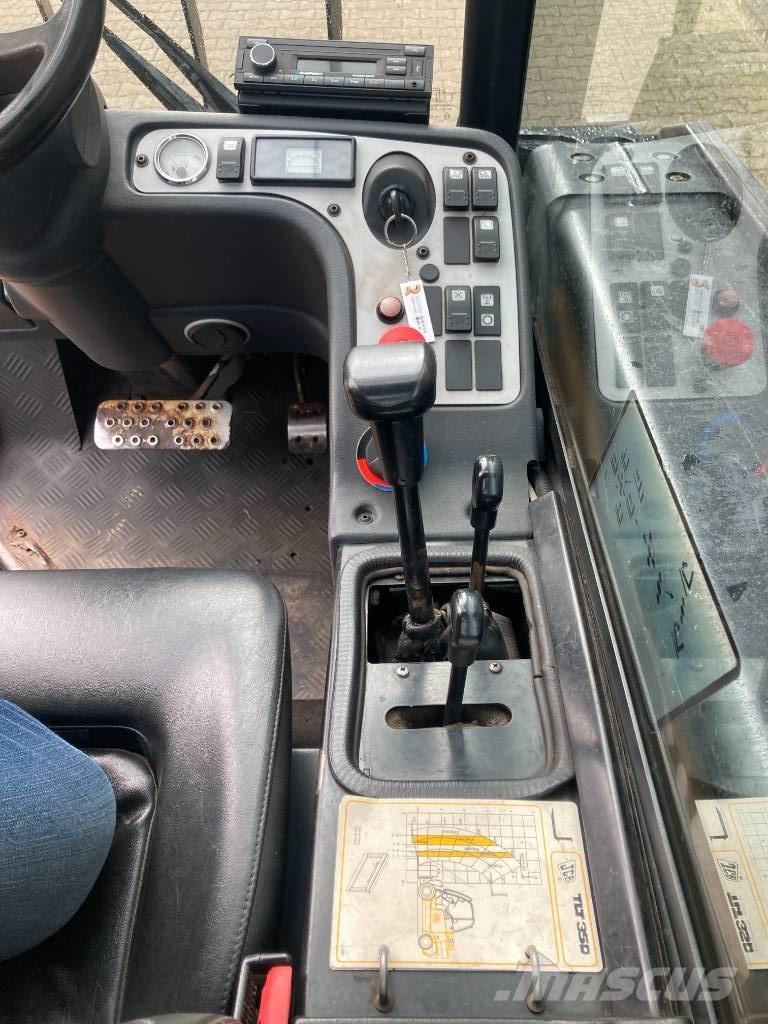 JCB TLT 35D 4x4 Teleszkópos rakodók