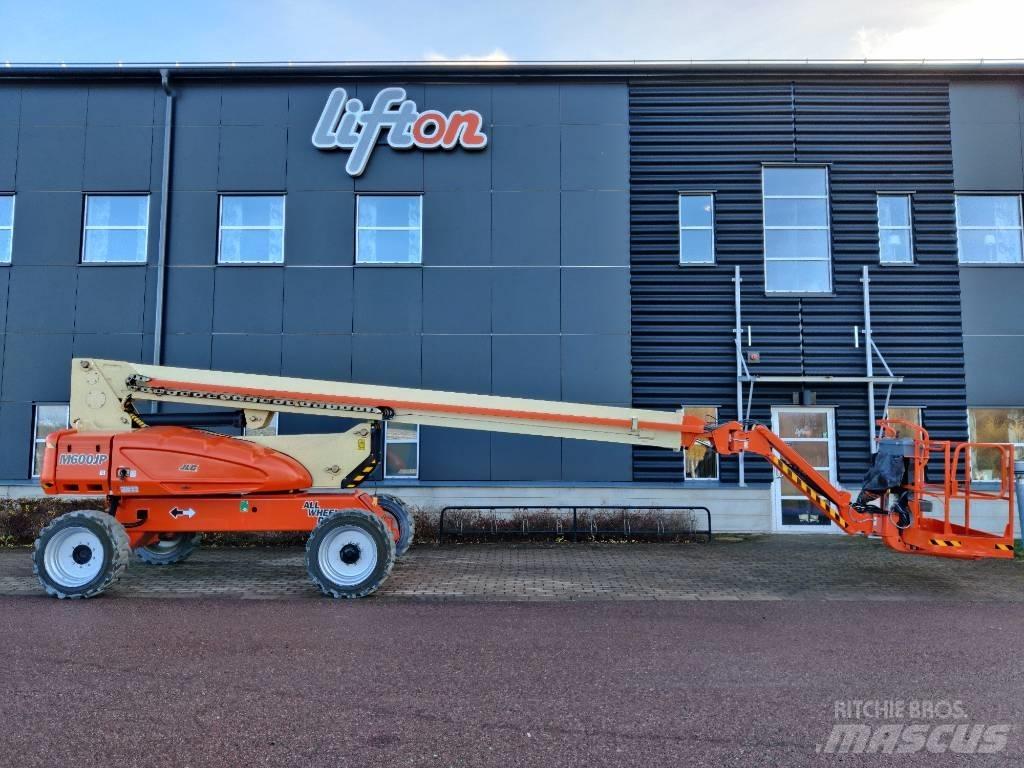 JLG M600JP Bomlift Karos emelők
