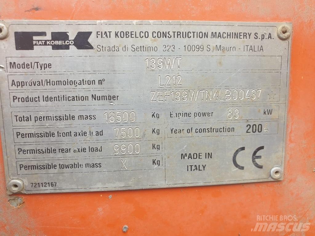 Fiat-Kobelco E 145 W Gumikerekes kotrók