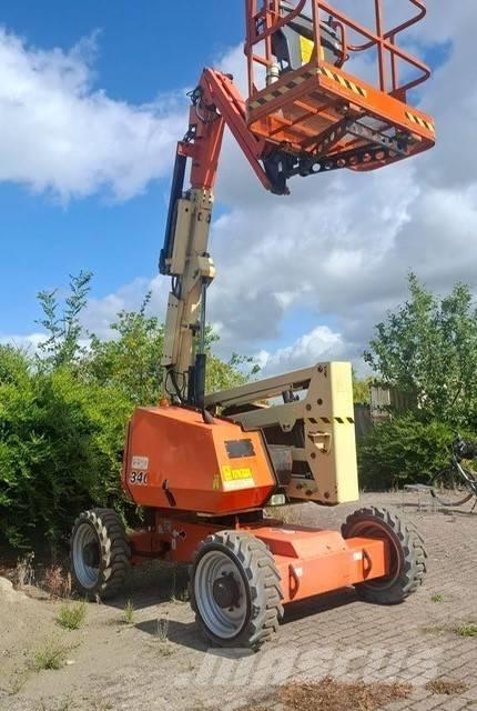 JLG 340 AJ Karos emelők