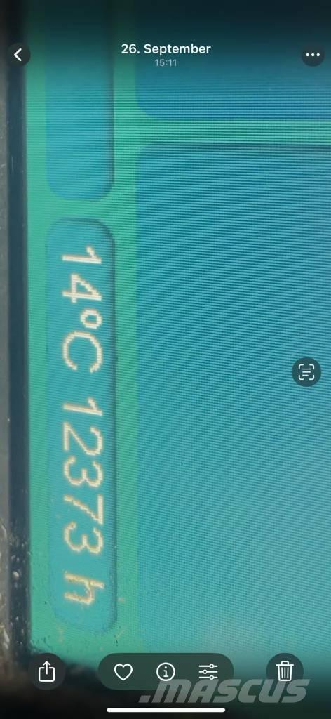 John Deere 1270 G Betakarítók