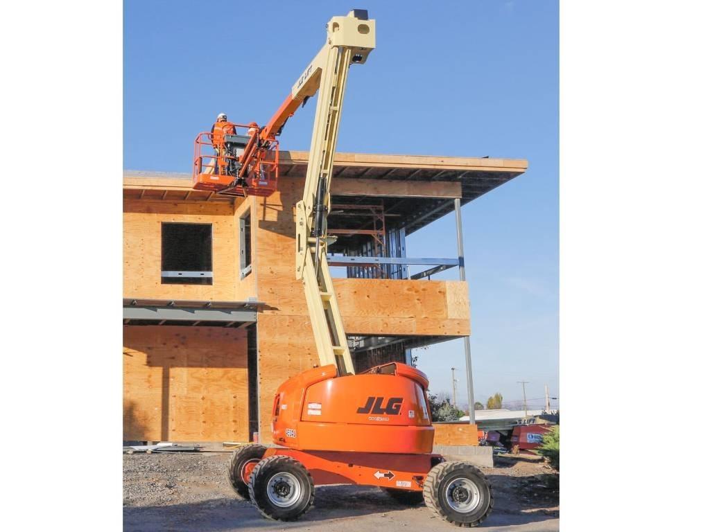 JLG 450 AJ Karos emelők