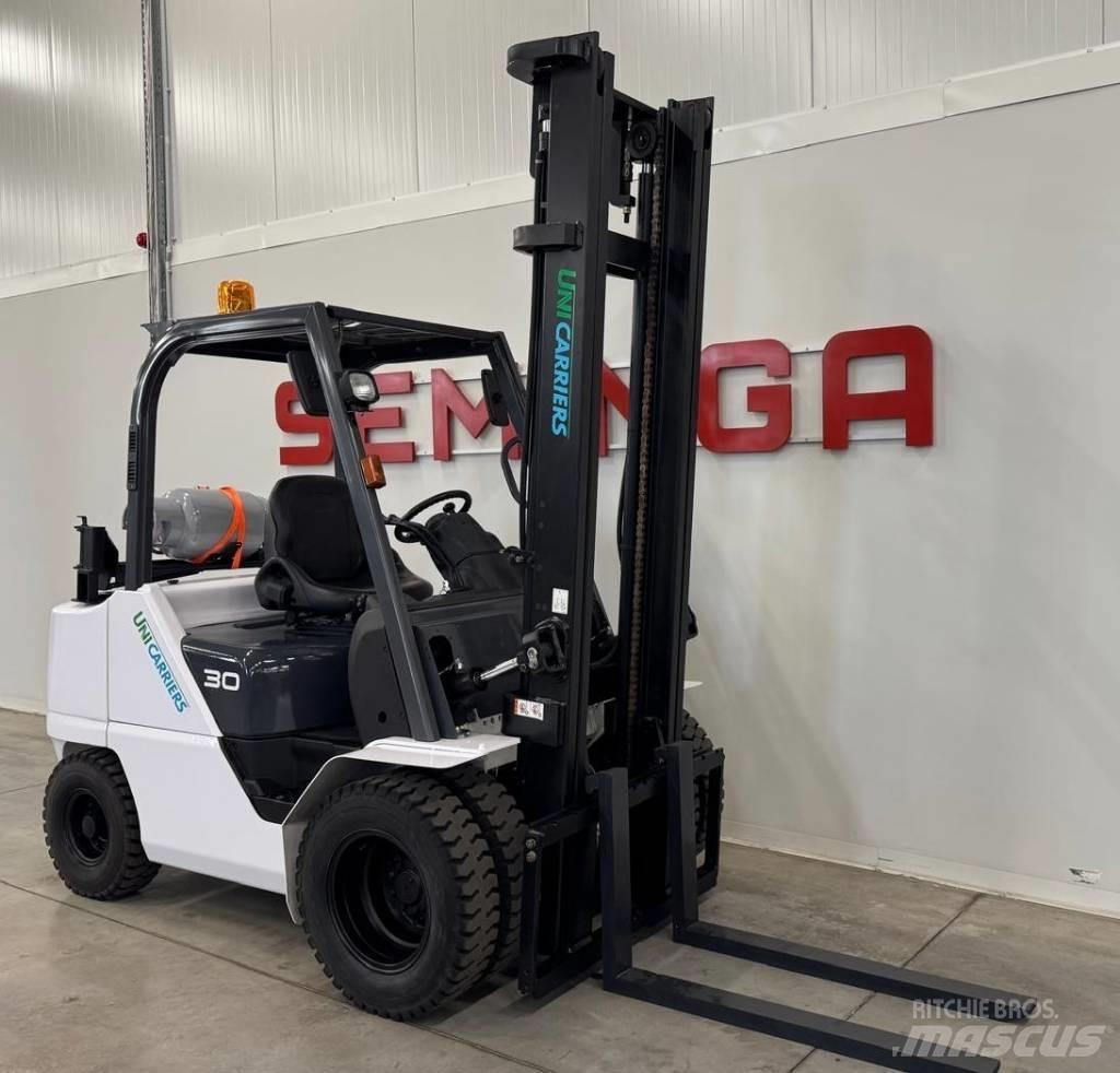 TCM 10694 - FHGE30T5 Gázüzemű targoncák