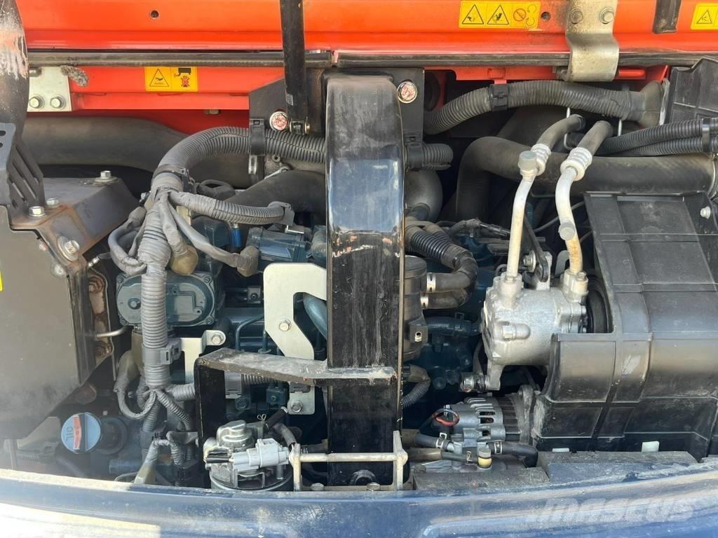 Kubota KX080 Közepes (midi) kotrók 7 t - 12 t