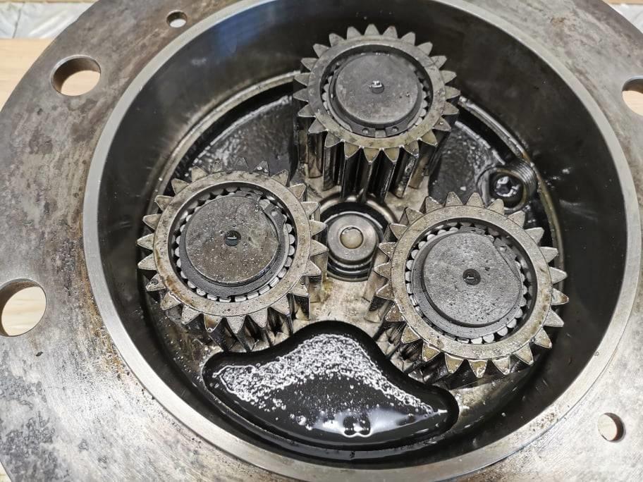 JLG 307 reducer Váltók