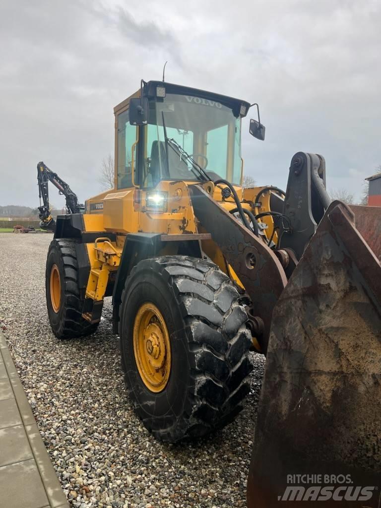 Volvo L 90 Gumikerekes homlokrakodók