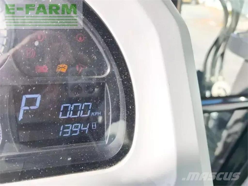 Valtra a 115 Traktorok