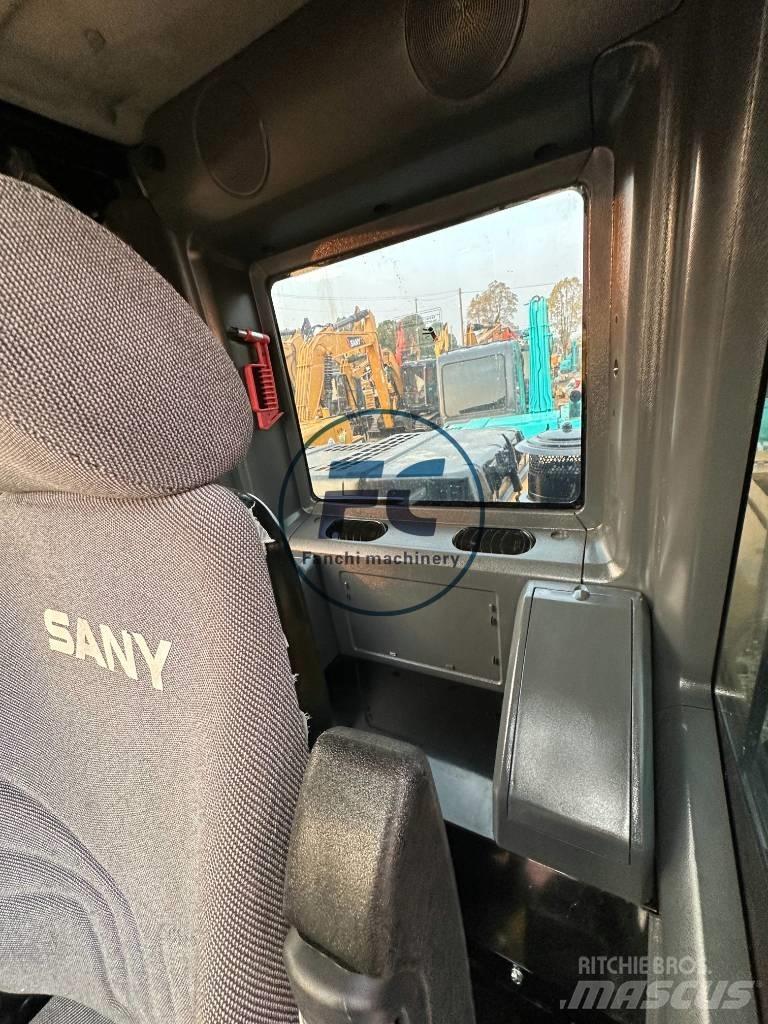 Sany SY 135 Lánctalpas kotrók