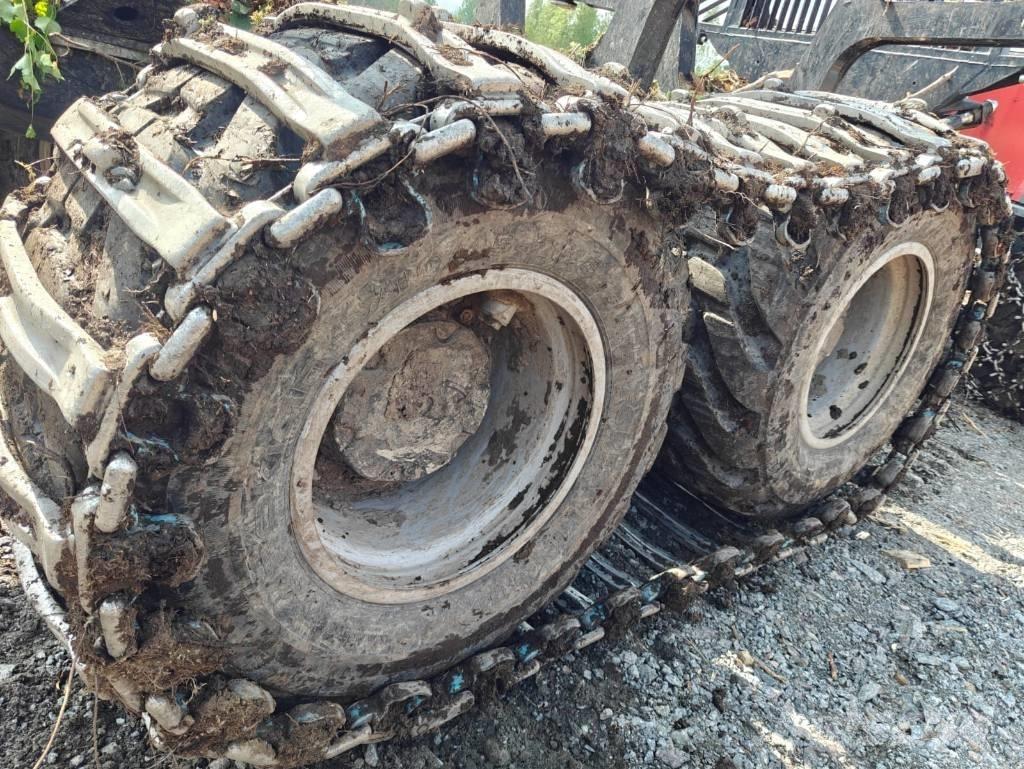 Komatsu 875 Kihordók