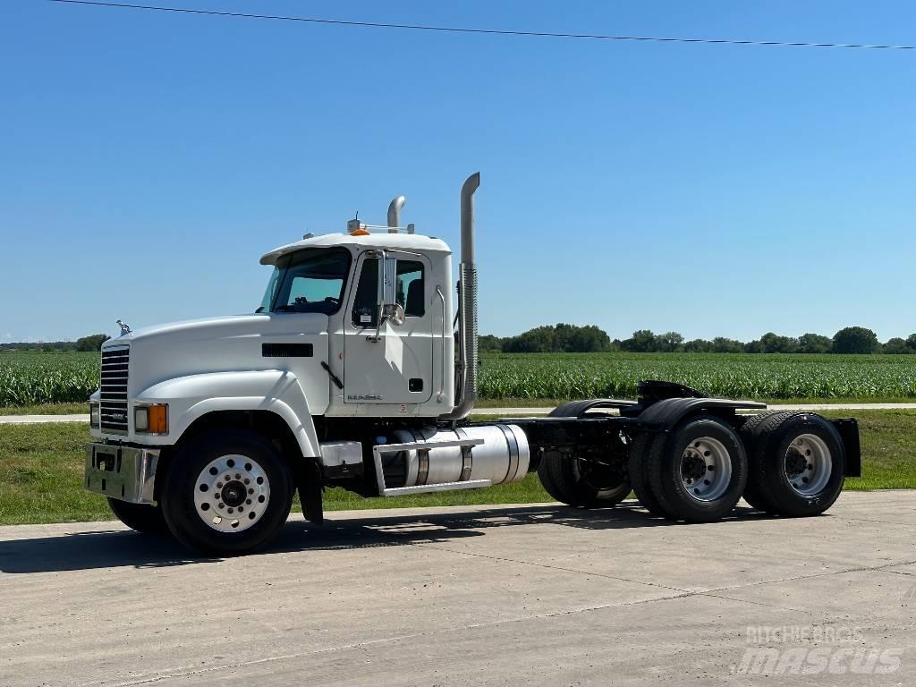 Mack CH 613 Nyergesvontatók