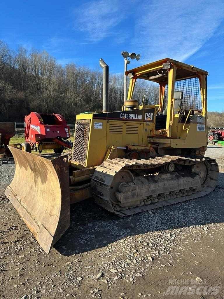 CAT D5C lánctalpas dózerek