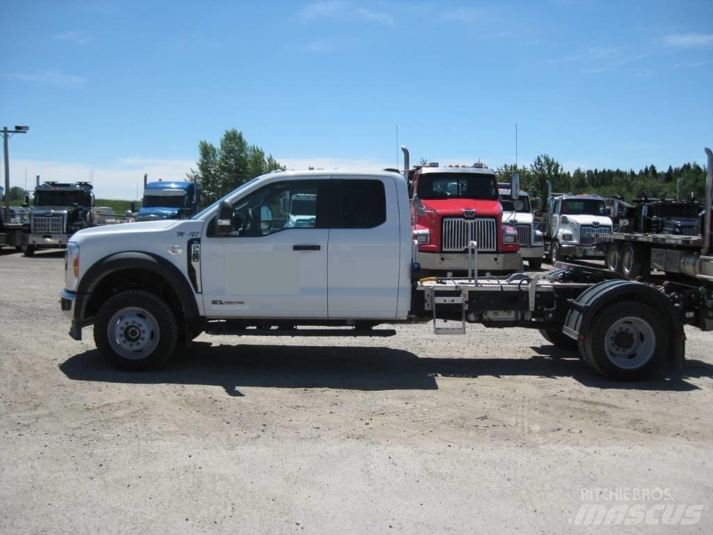 Ford F 550 Nyergesvontatók