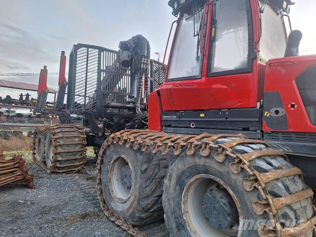 Komatsu 895 Kihordók