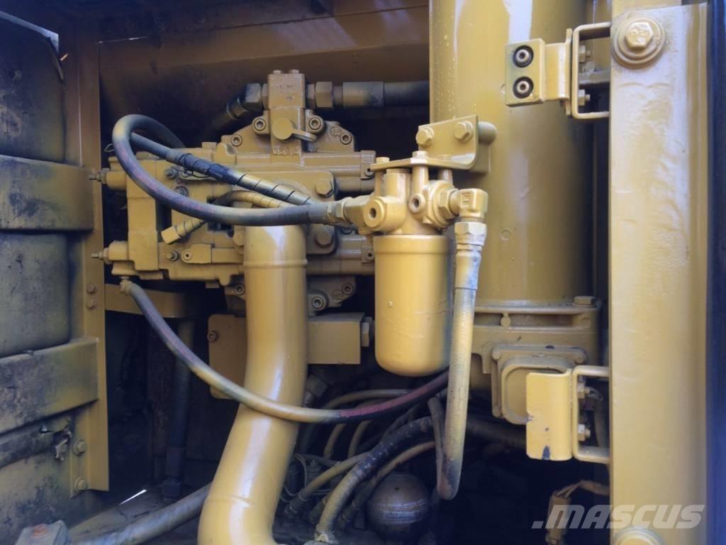 CAT 320 B Lánctalpas kotrók