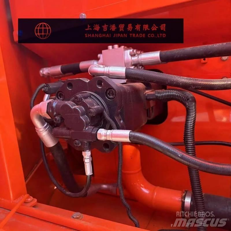 Doosan DX 150 Közepes (midi) kotrók 7 t - 12 t