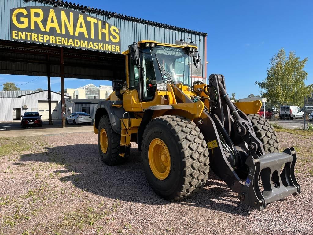 Volvo L 120 H / L120H Gumikerekes homlokrakodók