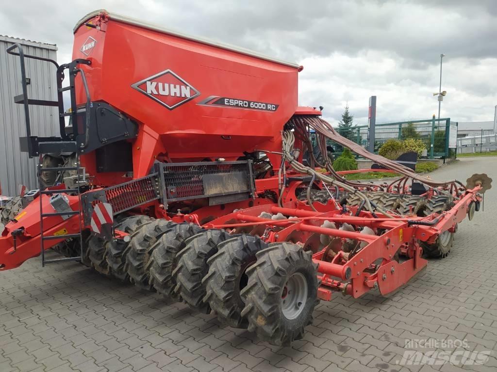 Kuhn ESPRO 6000 RC Vetőgépek