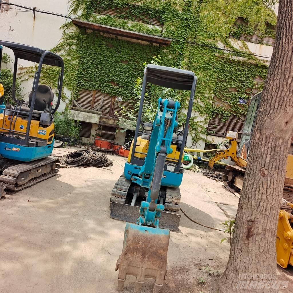 Kubota U-15 Mini kotrók < 7t