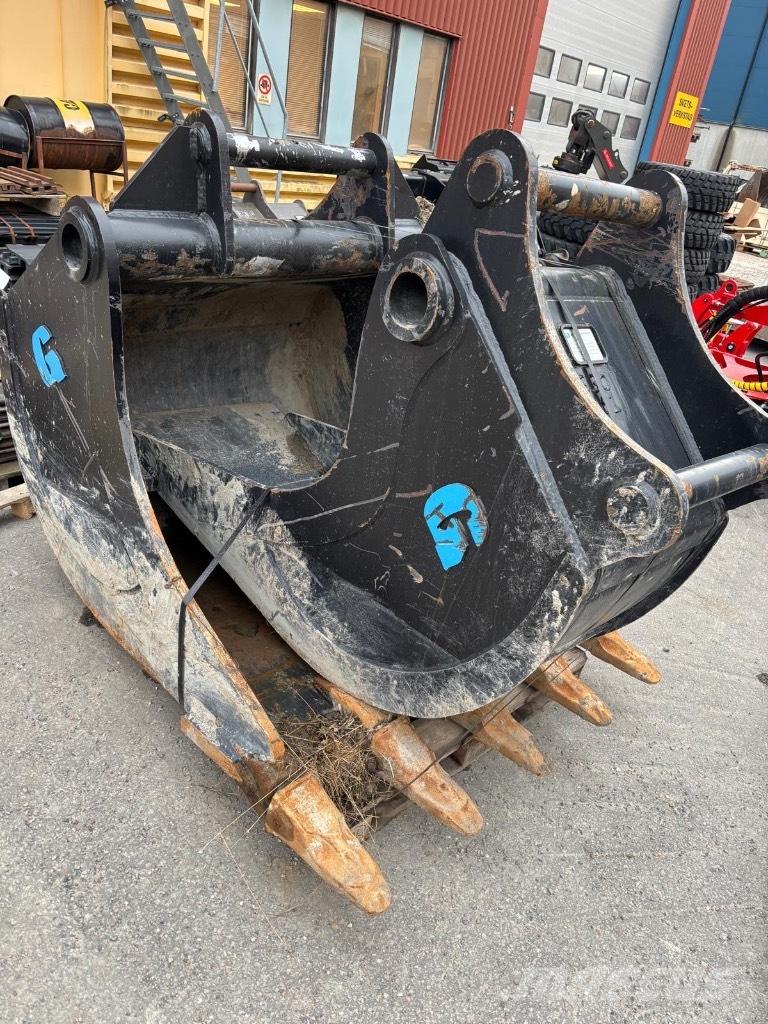 CAT 330 Lánctalpas kotrók