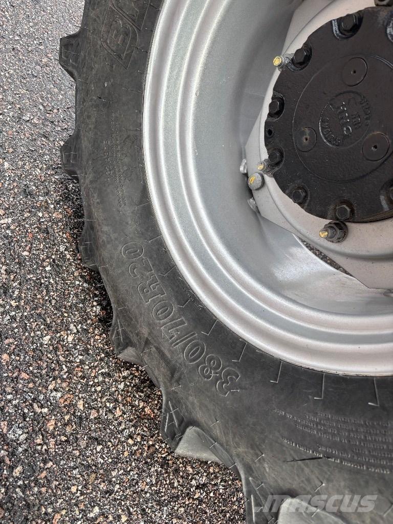 Case IH Farmall 75C Traktorok