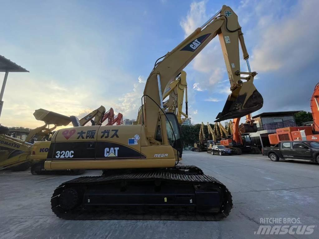 CAT 320C Közepes (midi) kotrók 7 t - 12 t
