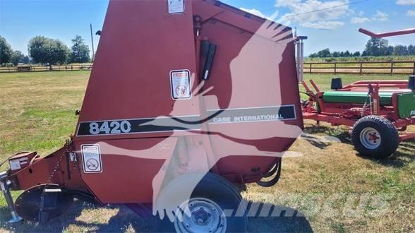 Case IH 8420 Körbálázók