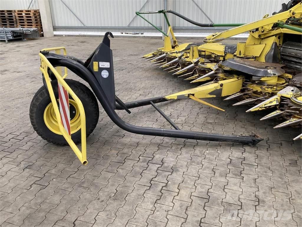 John Deere 7750i Önjáró szecskázók