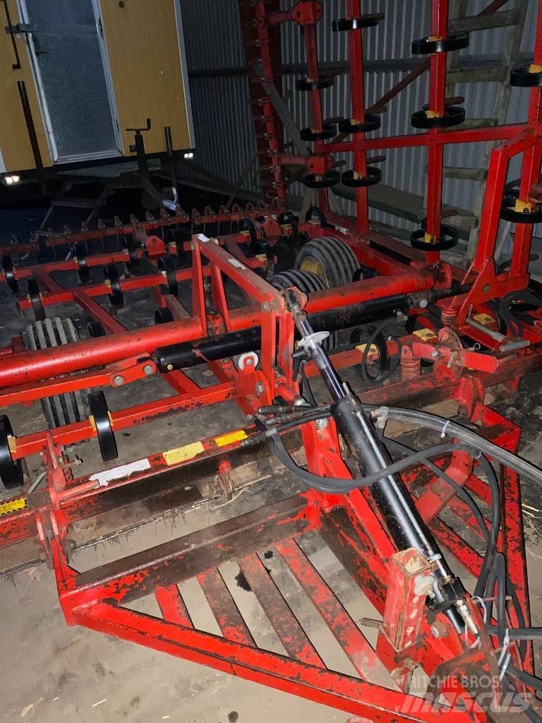 Väderstad NZ 740 Kardánhajtású ekék és Forgó-boronák