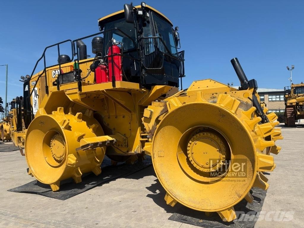 CAT 826 Hulladéktömörítők