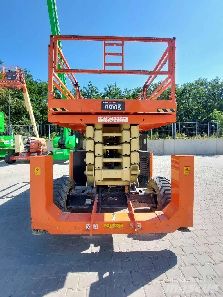 JLG 530 LRT Ollós emelők
